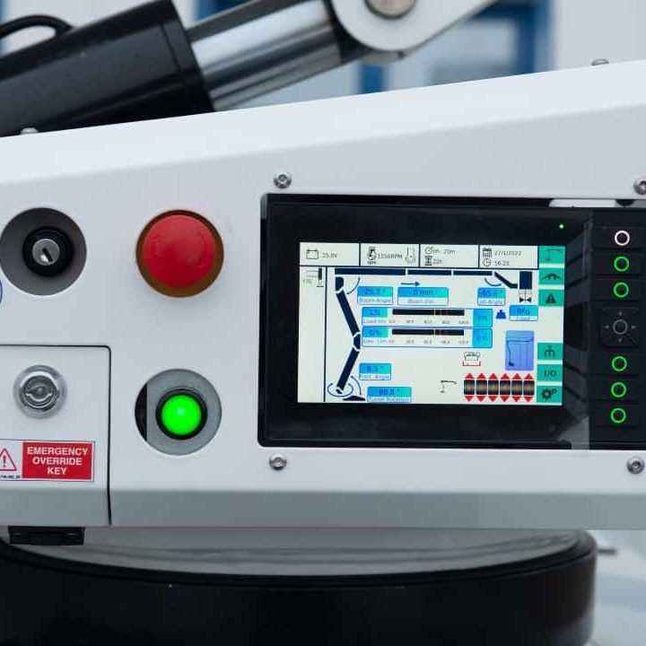 control-plus-display-oil-steel